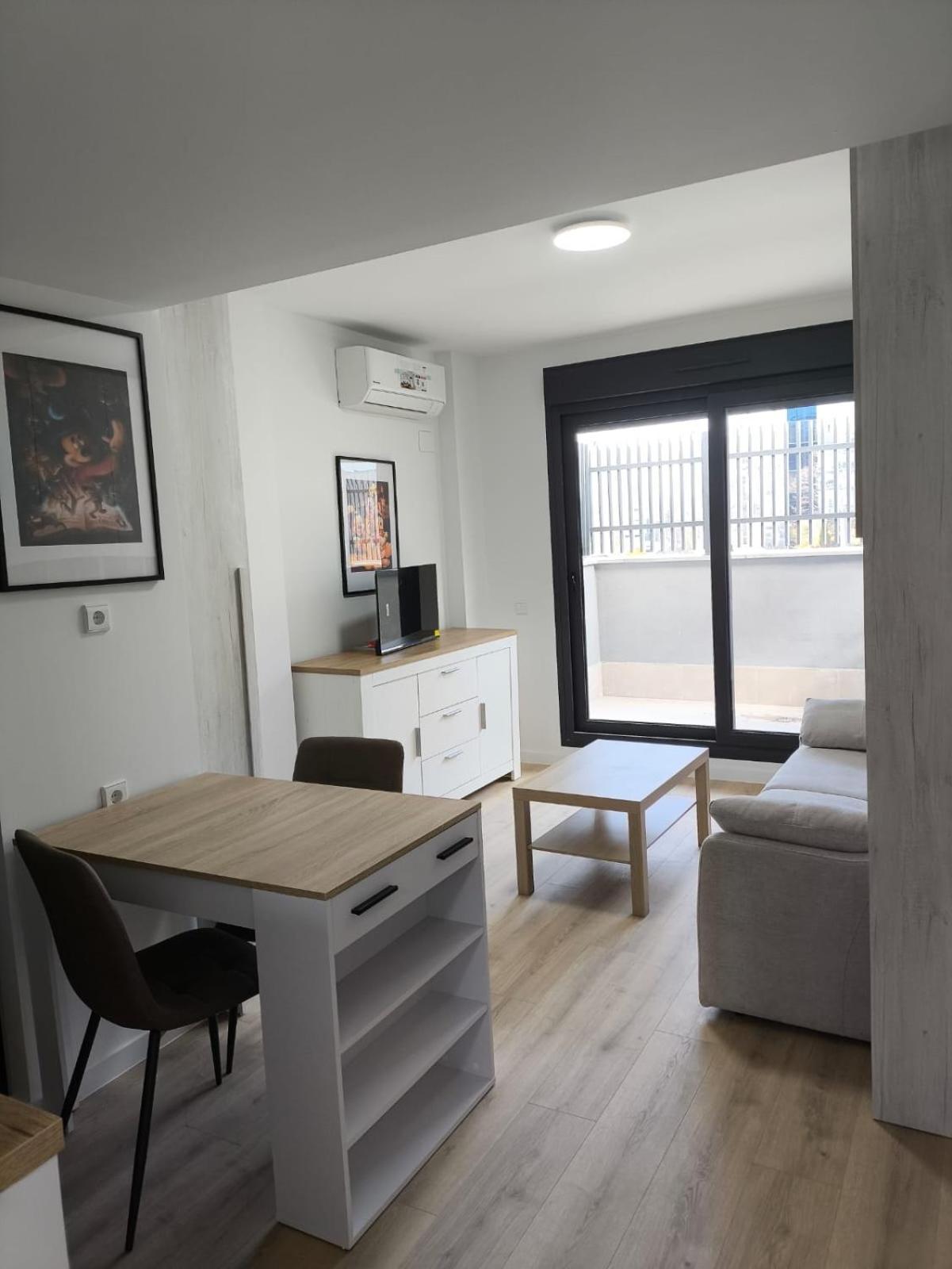 Estudios Homer Y Disney Con Piscina Climatizada, Piscina Exterior,Gimnasio, Coworking, Padel,Netflix Y Wifi Gratis San Sebastian de los Reyes Exterior photo
