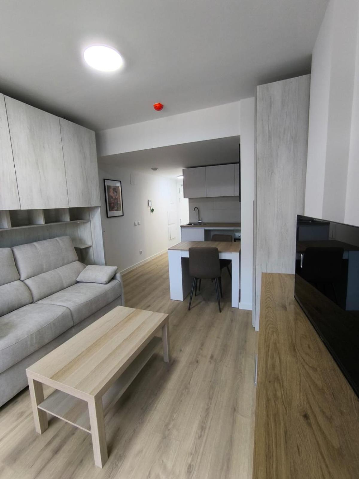 Estudios Homer Y Disney Con Piscina Climatizada, Piscina Exterior,Gimnasio, Coworking, Padel,Netflix Y Wifi Gratis San Sebastian de los Reyes Exterior photo